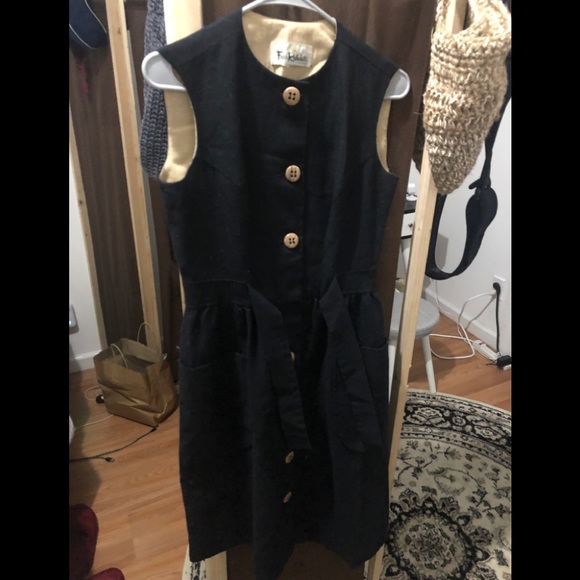 Black button up dress with pockets - Picture 1 of 3